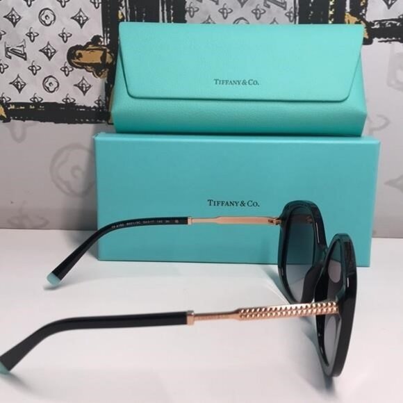 New Authentic Tiffany & Co. Sunglasses TF 4192 80013C Black/Grey Gradient Women - Picture 9 of 12